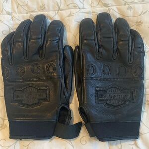 Motorcycle gloves